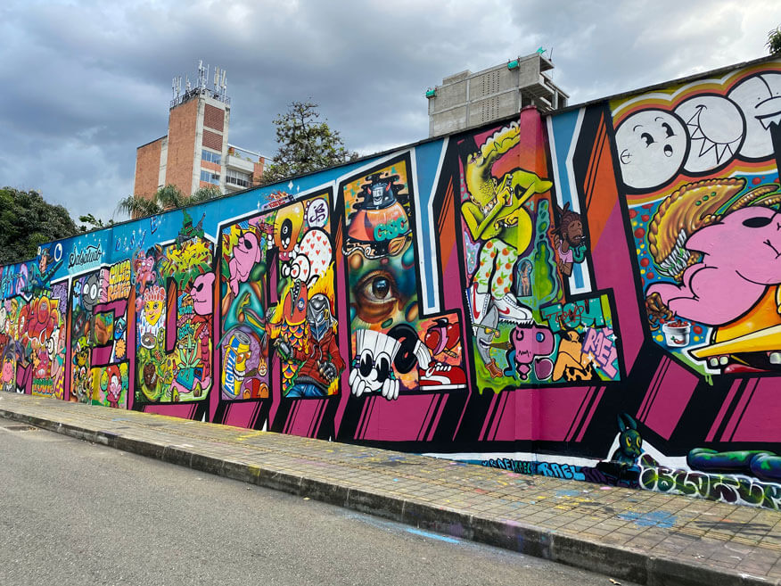 Blockstyle with Graffiti-Characters inside