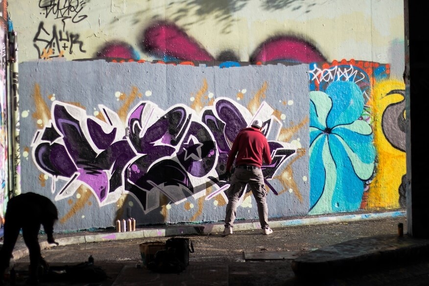 Fertigen Graffiti-Buchstaben in einem Style